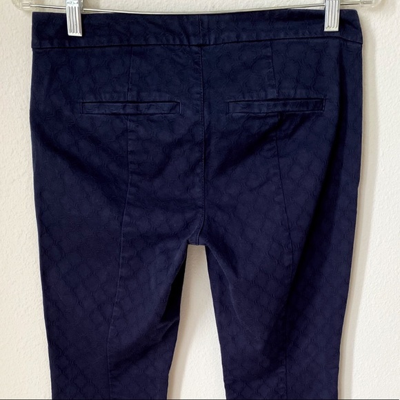 Lilly Pulitzer - Kelly Textured Ankle Length
Skinny Pant Midnight Navy - SIZE 2 - Picture 14 of 16